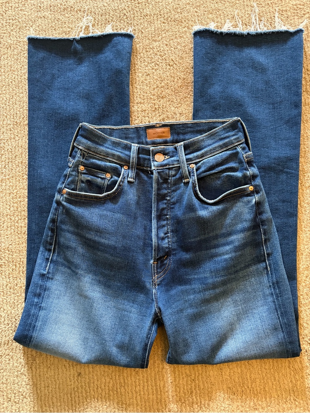 MOTHER Tripper Ankle Fray Jeans Change is in the Air color